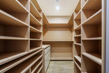 Современный дом у воды в Пестово