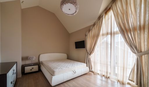 Современный дом у воды в Пестово