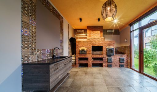 Современный дом у воды в Пестово