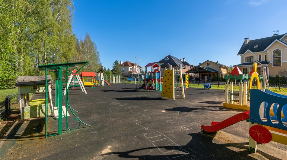 Дизайнерский дом в КП Крона
