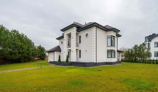 Дизайнерский дом в КП Крона