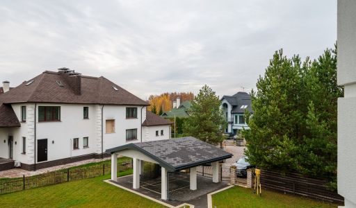 Дизайнерский дом в КП Крона