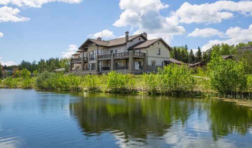 Дом в поселке Гольф-клуб Пестово