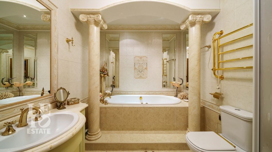 Усадьба окруженная лесом Горки-5