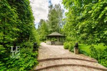 Усадьба окруженная лесом Горки-5