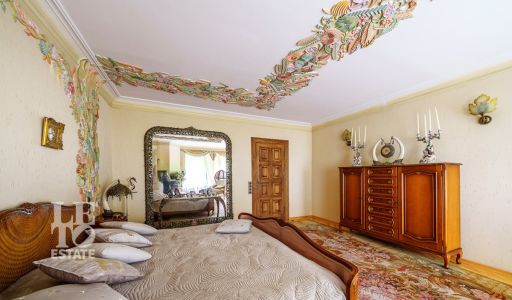 Усадьба окруженная лесом Горки-5