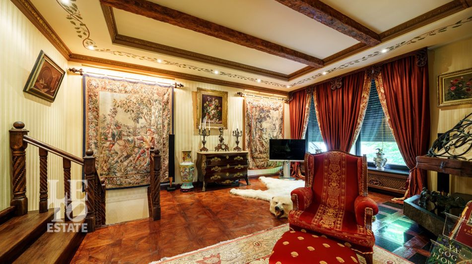 Усадьба окруженная лесом Горки-5