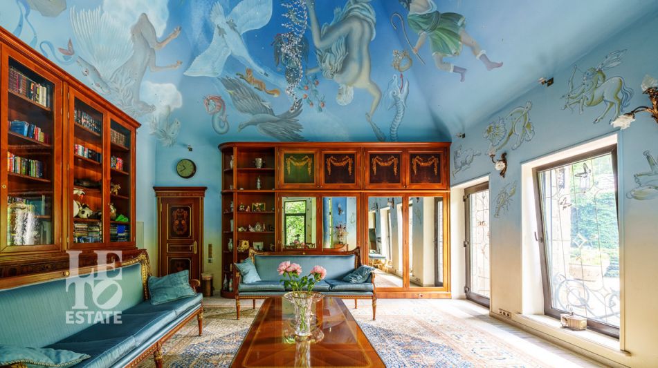 Усадьба окруженная лесом Горки-5