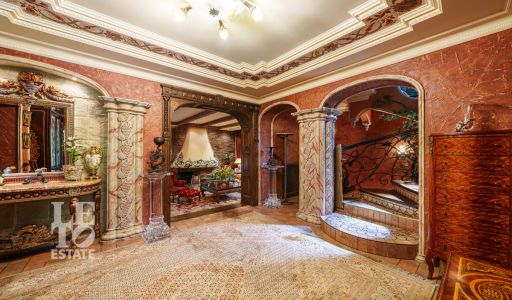 Усадьба окруженная лесом Горки-5