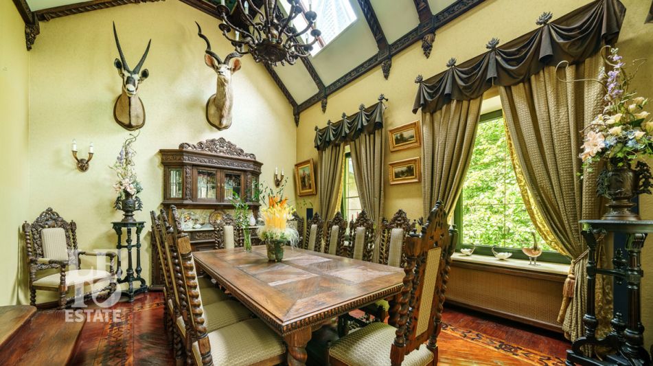 Усадьба окруженная лесом Горки-5