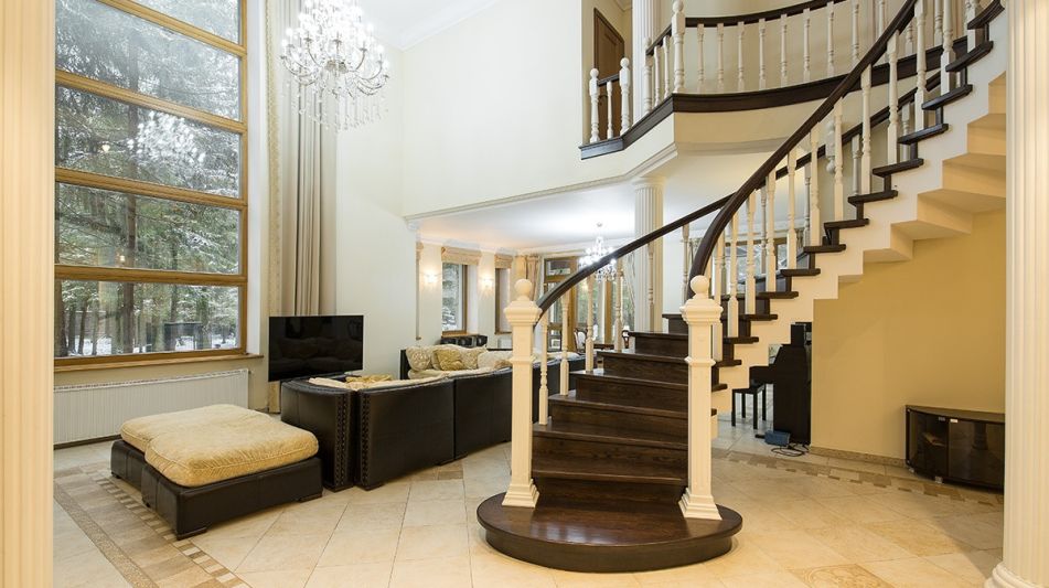 Продается усадьба в поселке Юлия2