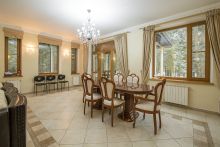 Продается усадьба в поселке Юлия2