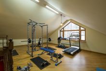 Продается усадьба в поселке Юлия2