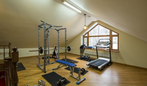 Продается усадьба в поселке Юлия2