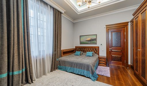 Респектабельный дом в Вешках