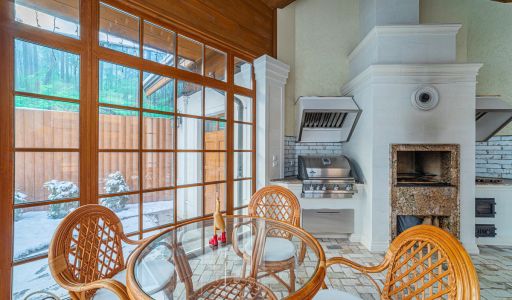 Респектабельный дом в Вешках