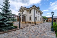 Респектабельный дом в Вешках