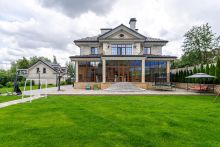 Респектабельный дом в Вешках