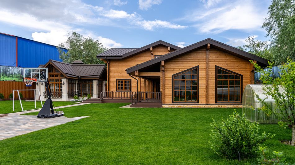 Респектабельный дом в Вешках