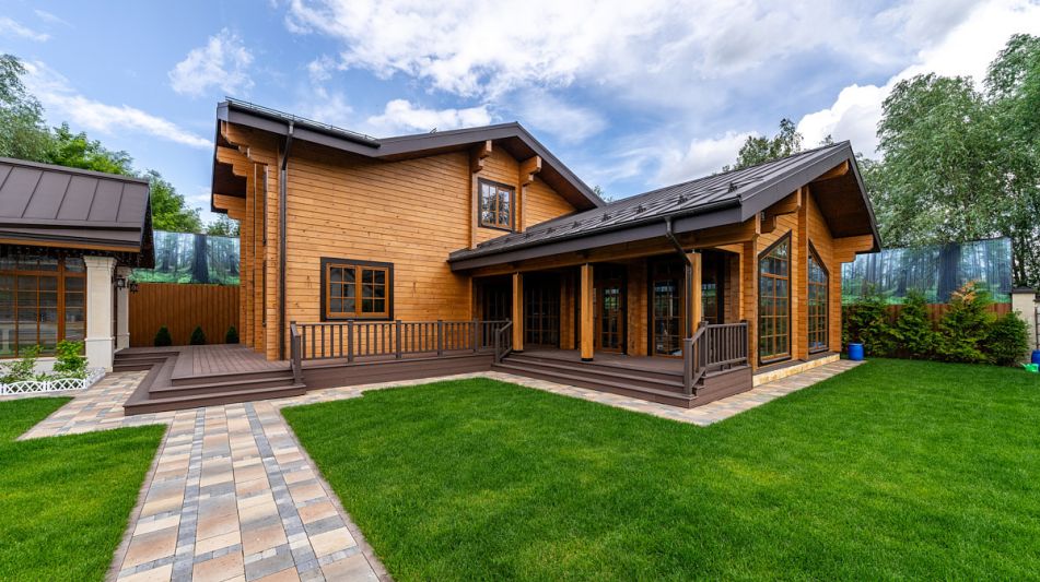 Респектабельный дом в Вешках