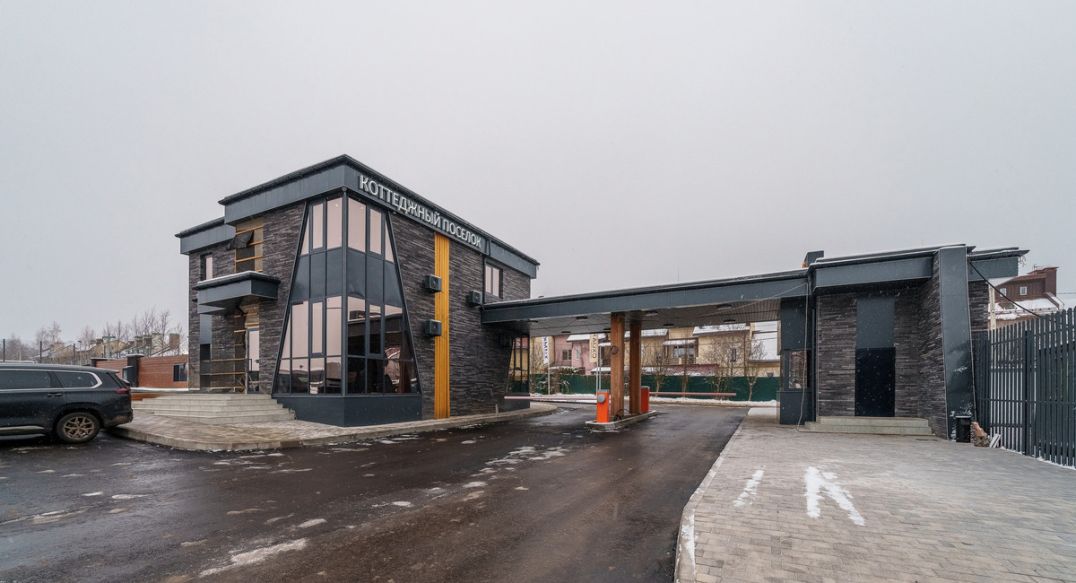 Сходня Кантри Клаб