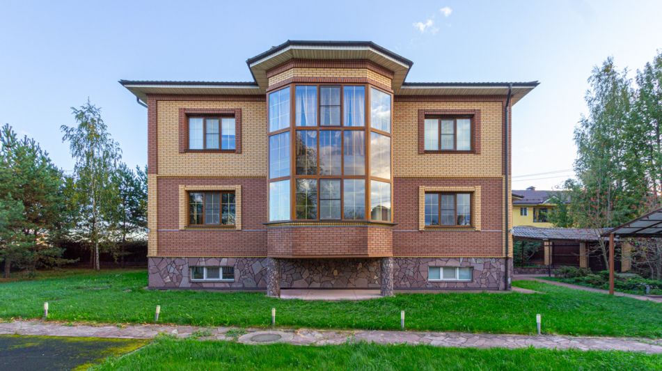 Дом с отделкой в Бородино