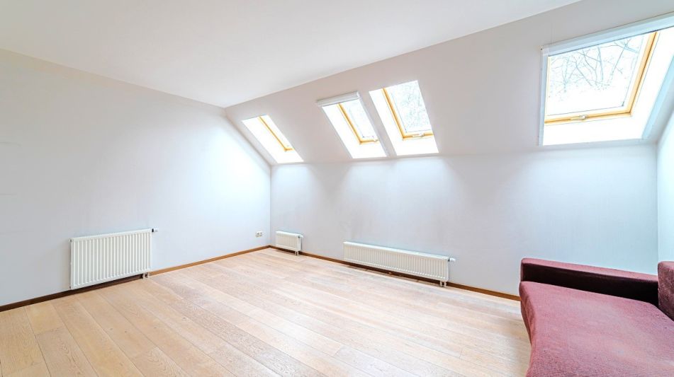 Дом с лесным участком в КП Лесной