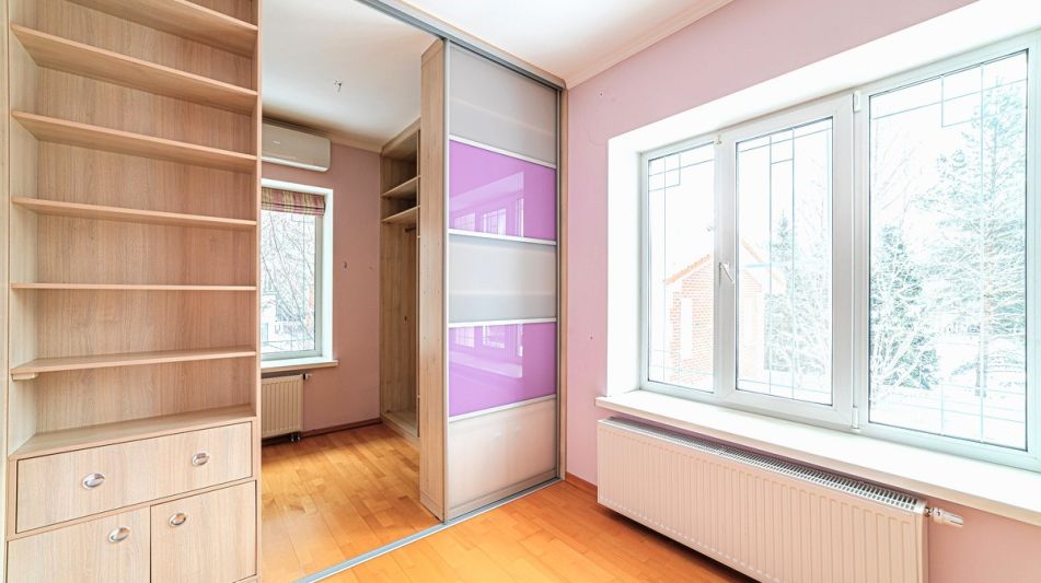 Дом с лесным участком в КП Лесной