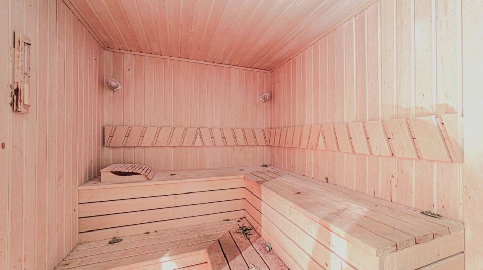 Дом с лесным участком в КП Лесной