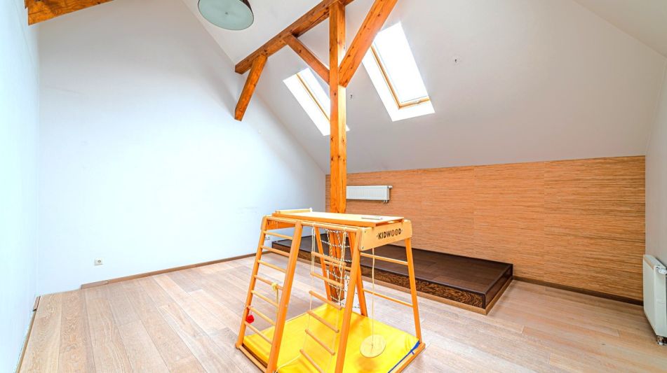 Дом с лесным участком в КП Лесной