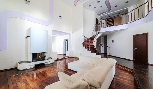 Дом с лесным участком в КП Лесной