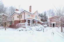 Дом с лесным участком в КП Лесной