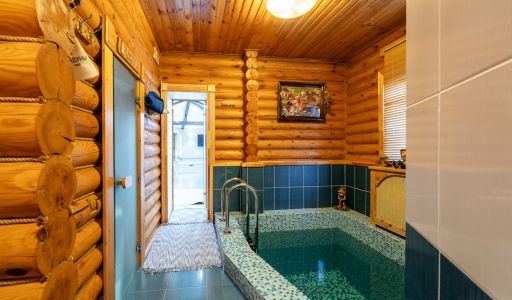 Дом на большом участке в Лысково