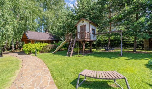 Дом на большом участке в Лысково