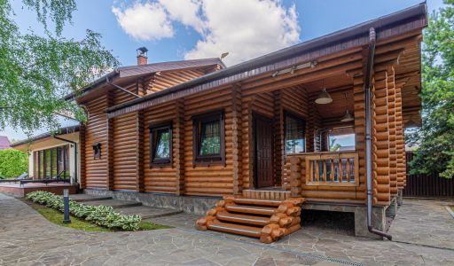 Дом на большом участке в Лысково