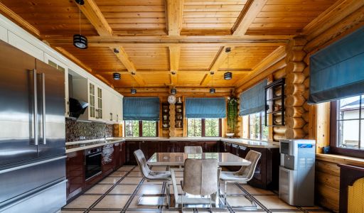 Дом на большом участке в Лысково