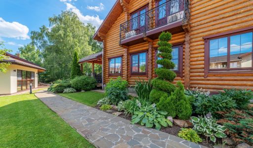 Дом на большом участке в Лысково