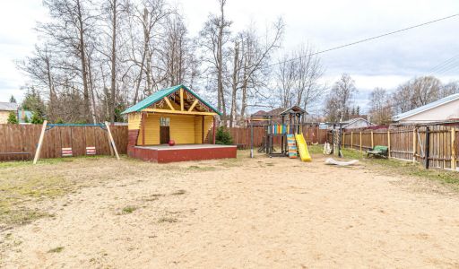 Современный дом в СНТ Бутынь