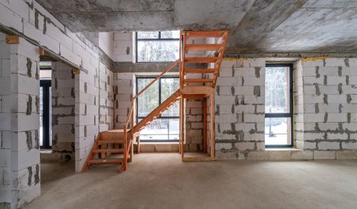 Новый дом в лесу в Сходне