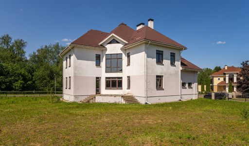 Дом без отделки в КП Крона