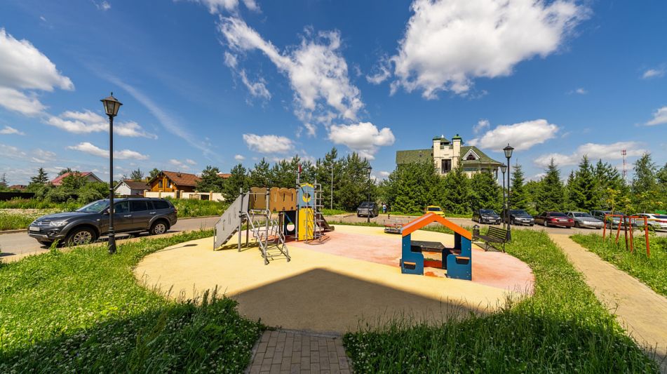 Дом без отделки в Лайково