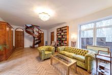 Дом в лесу в п. Николина гора