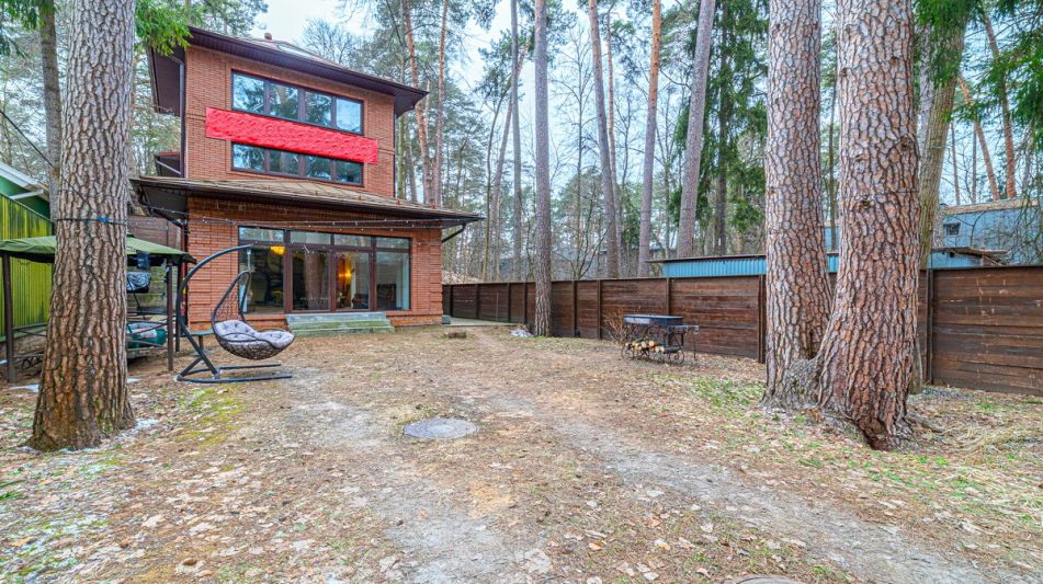 Дом в лесу в п. Николина гора