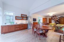 Дом в лесу в п. Николина гора