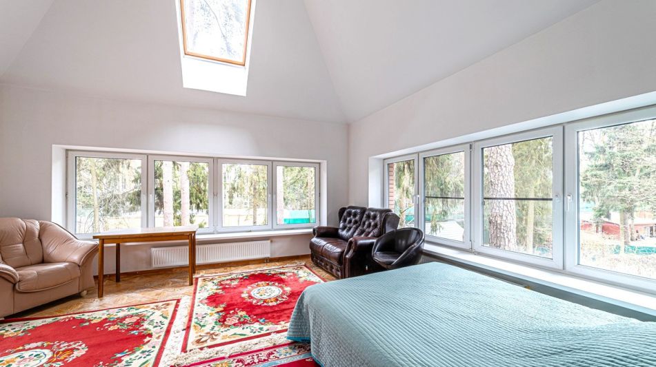 Дом в лесу в п. Николина гора