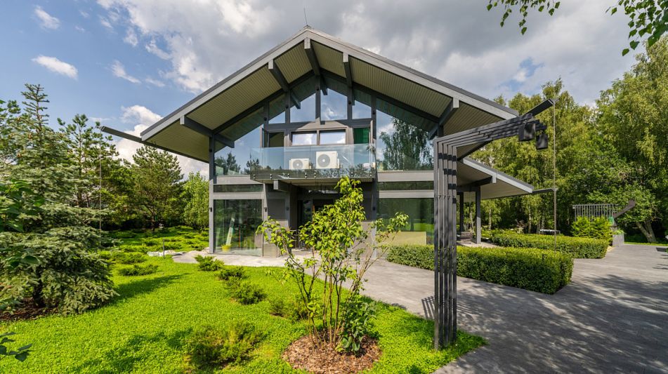 Дом у воды в КП Полуостров