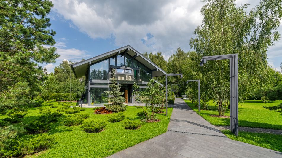 Дом у воды в КП Полуостров