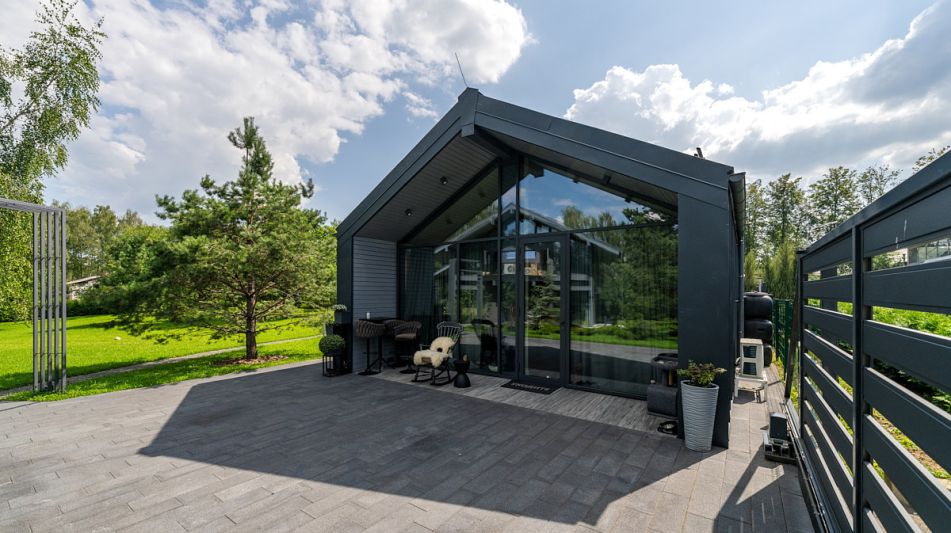 Дом у воды в КП Полуостров