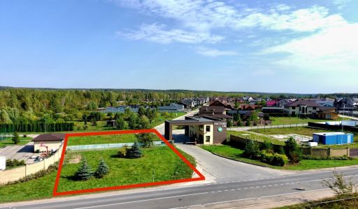 Земля под коммерцию Пестово лайф