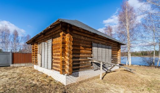 Дом в Конаково на 1 линии воды